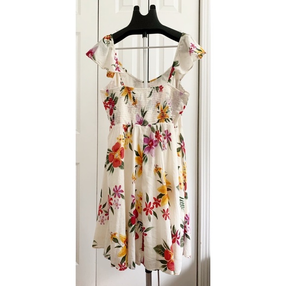 Old Navy Floral Ruffle Sleeve Dress NWT Size: XL - Picture 2 of 6